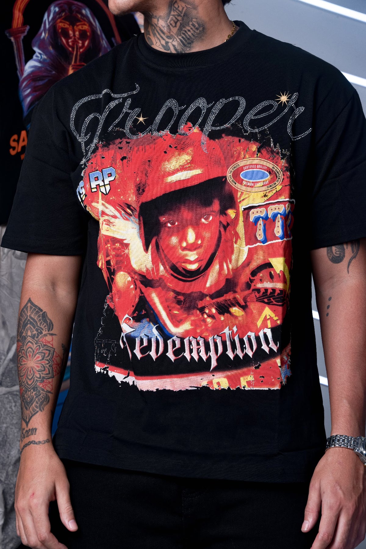 Hombre - Camiseta negra Trooper Redemption + pantalón negro